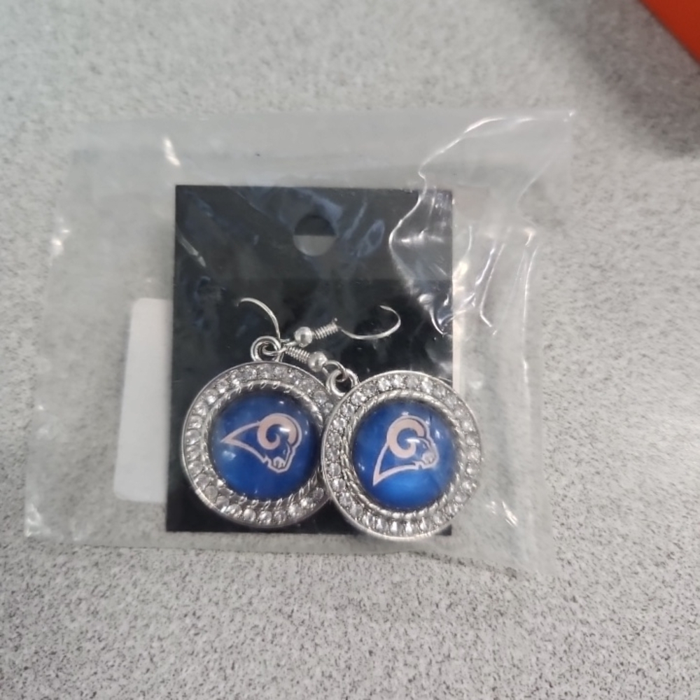 NFL Los Angeles Rams football ladies dangle earrings NEW!! (A-47)